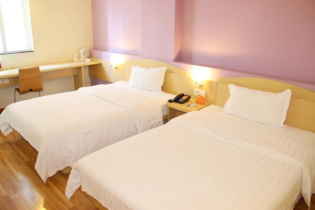 7Days Inn Dalian Gangwan Square Station Port Camera foto