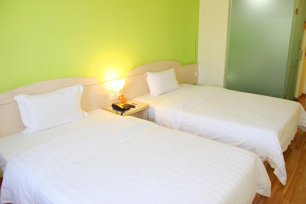 7Days Inn Dalian Gangwan Square Station Port Camera foto